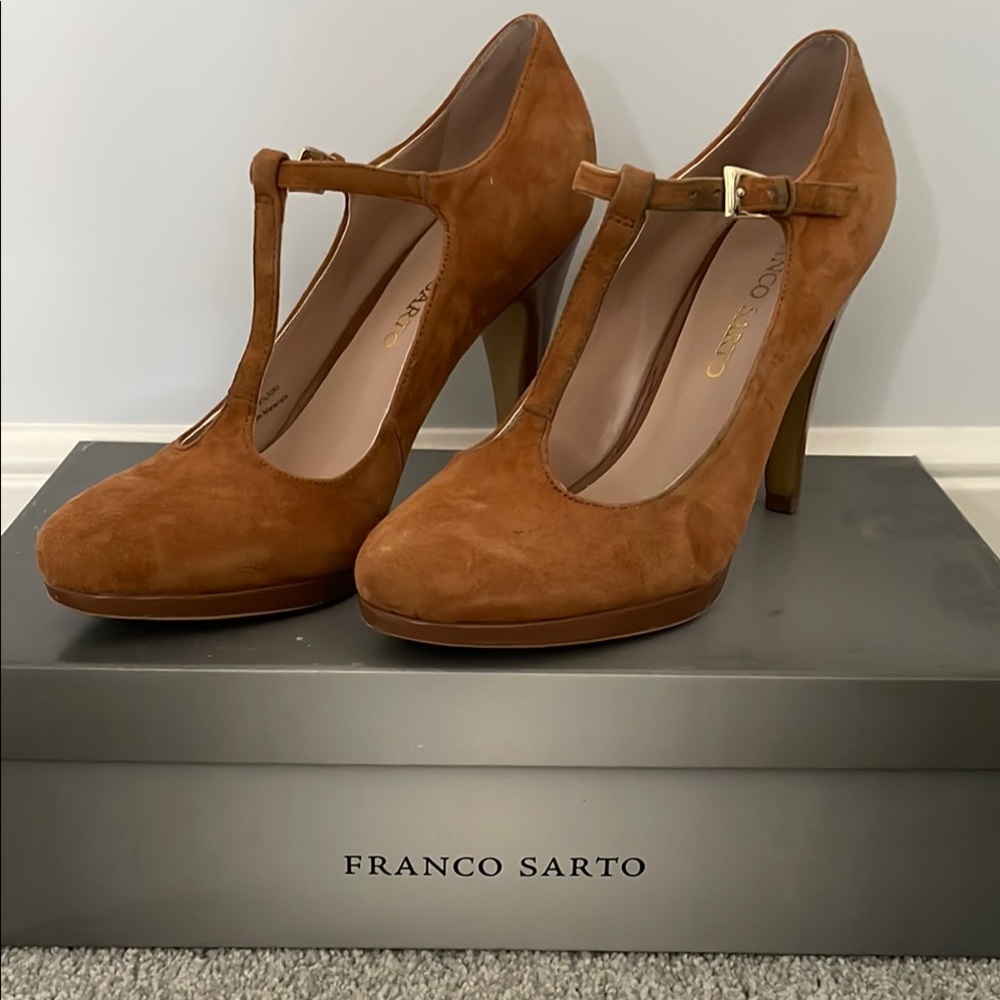 Franco Sarto Women's Tan T-Strap Heels